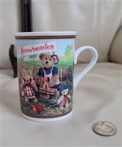 Boyds Bear porcelain collector mug with Pickin Strawbearies garden theme and bears by Danbury Mint