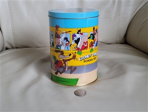 Vintage 1990 Looney Tunes school bus storage tin for Brachs Candy Corn
