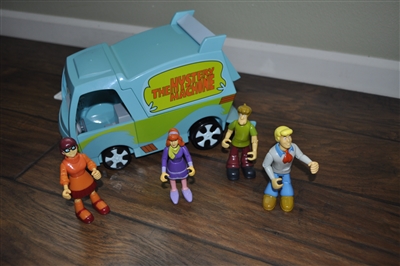 Scooby Doo Mystery machine van and figures collectible preowned toys for collection and daily use