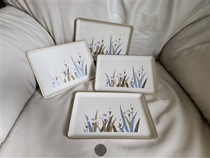 Otagiri Japan lacquerware trays with iris flower design and gold rims set of 4